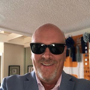 Meet your Posher, Mike